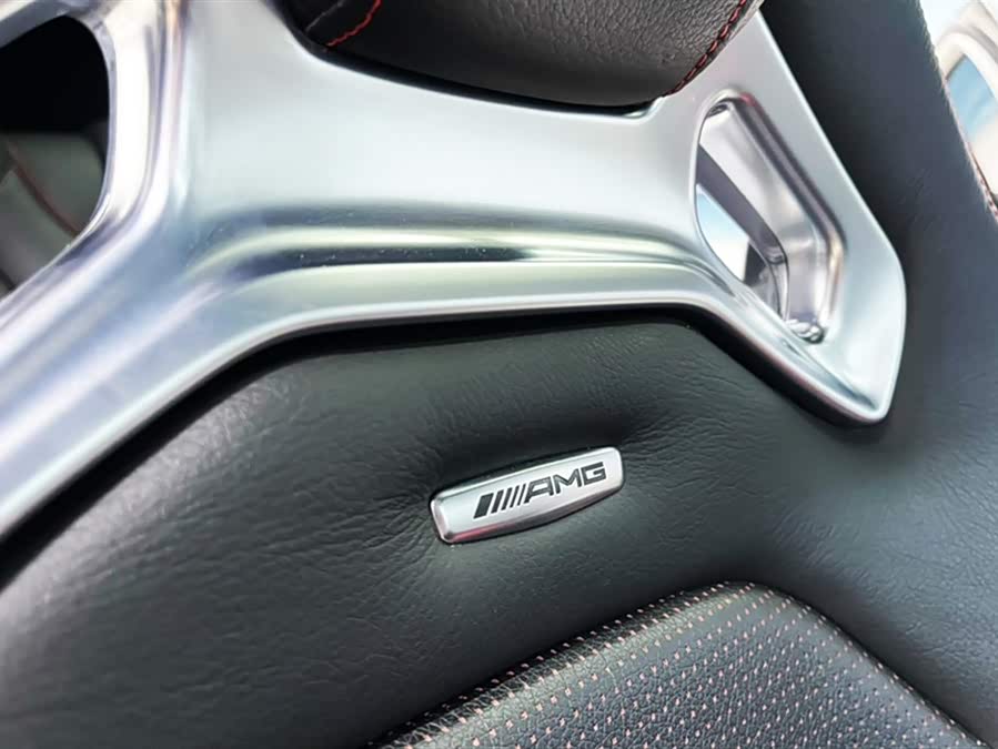 Mercedes-Benz GLA AMG 2015 car image #9