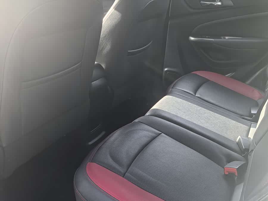 Changan CS15 2018 car image #9