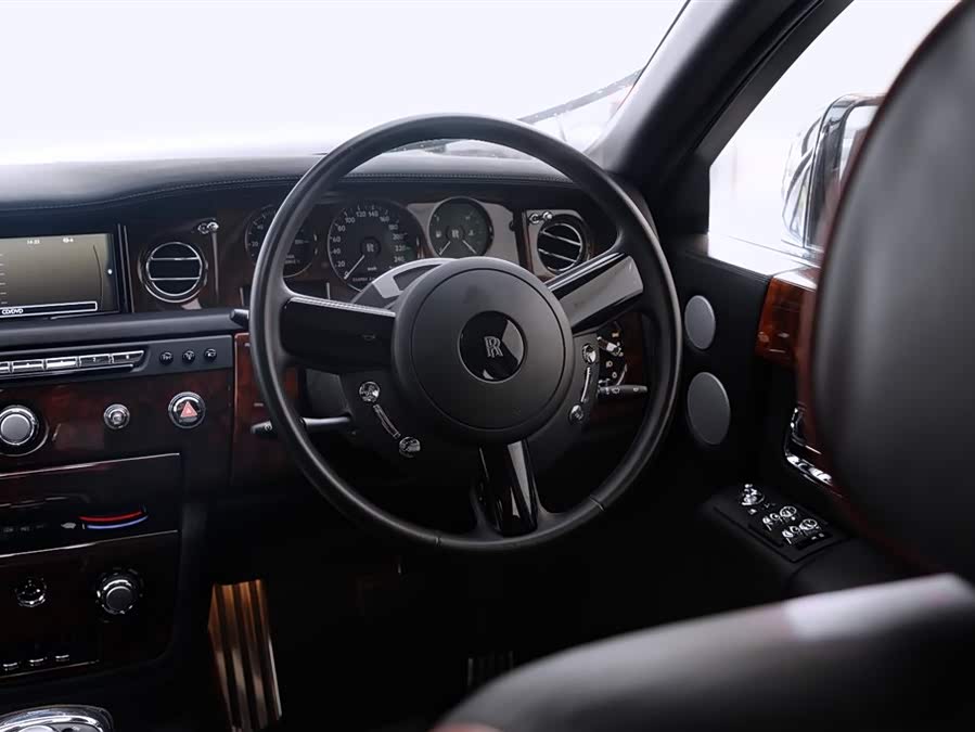 劳斯莱斯 幻影 2018 汽车图片 #9