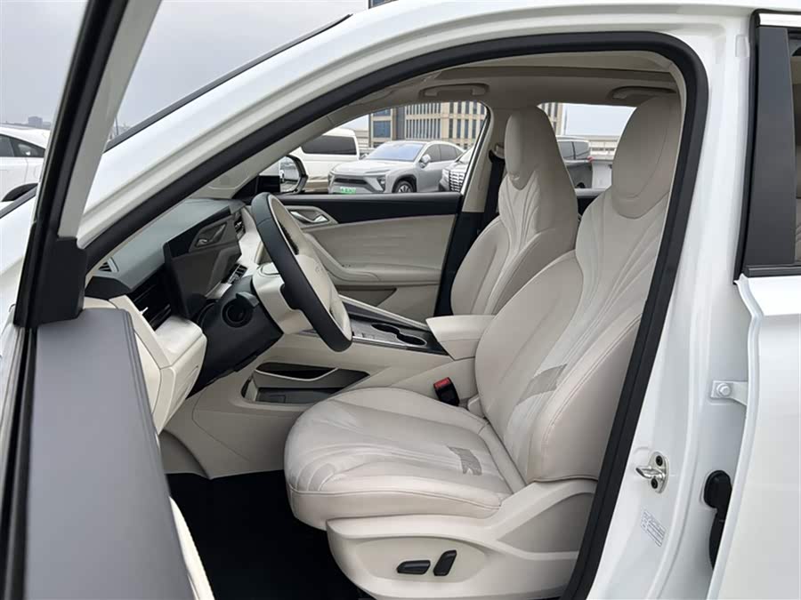 Roewe D5X DMH 2025 imagen de coche #9