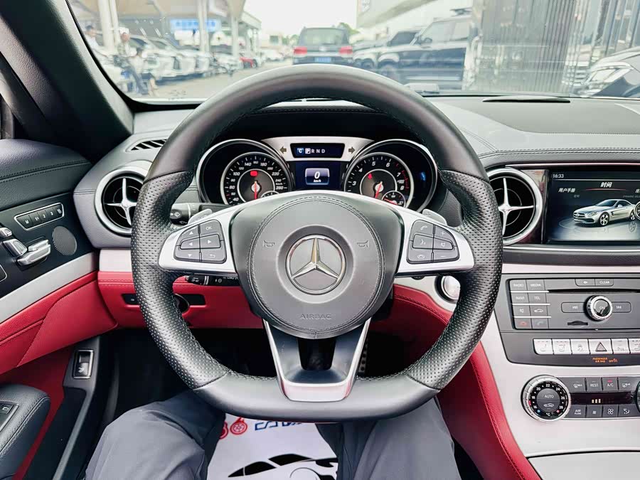 Mercedes-Benz SL Class 2018 car image #9