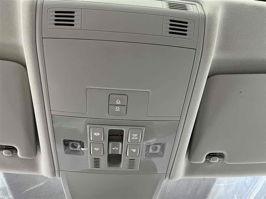 Volkswagen Tayron GTE 2023 #9 Volkswagen Tayron GTE 2023 car image #9