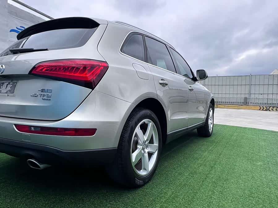 Audi Q5 2013 car image #9