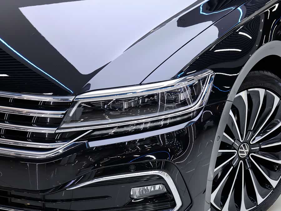 Volkswagen Phideon 2023 immagine di auto #9