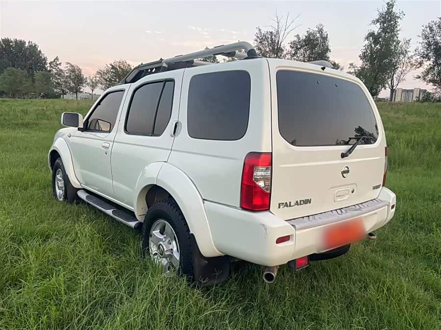 日产 日产帕拉丁 2013 汽车图片 #9