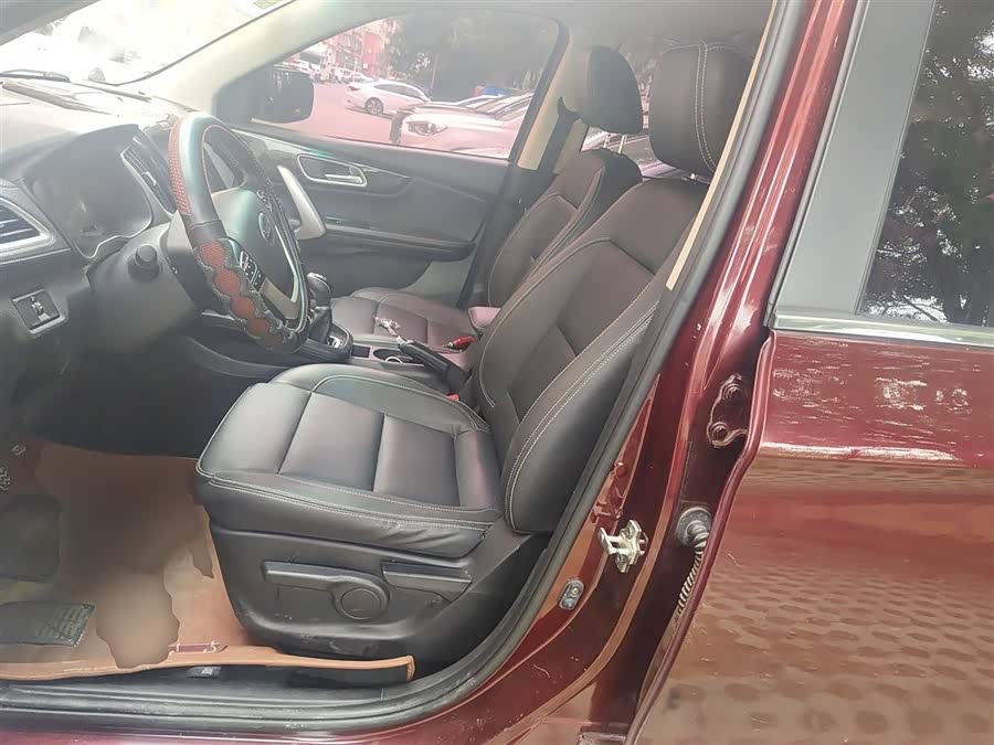 SWM X7 2018 imagen de coche #9