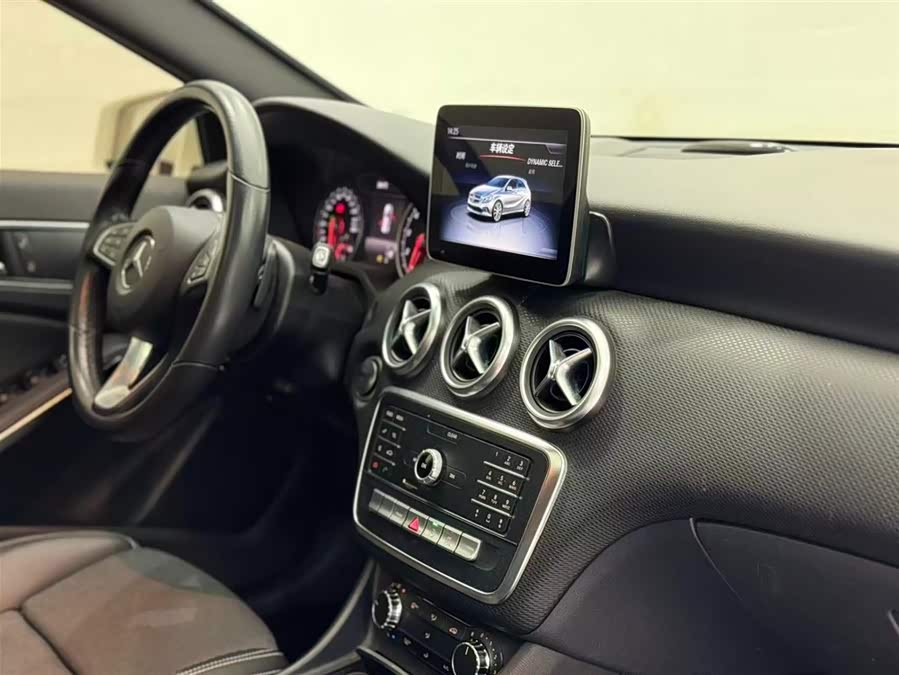 Mercedes-Benz A Class (Imported) 2018 car image #9