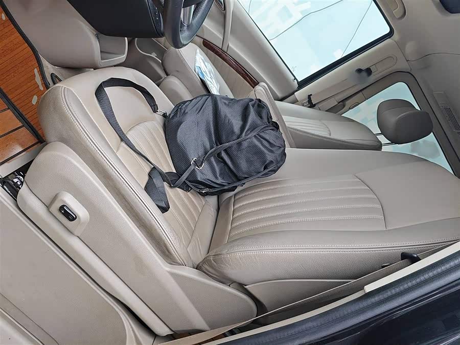 Mercedes-Benz Viano 2016 imagen de coche #9