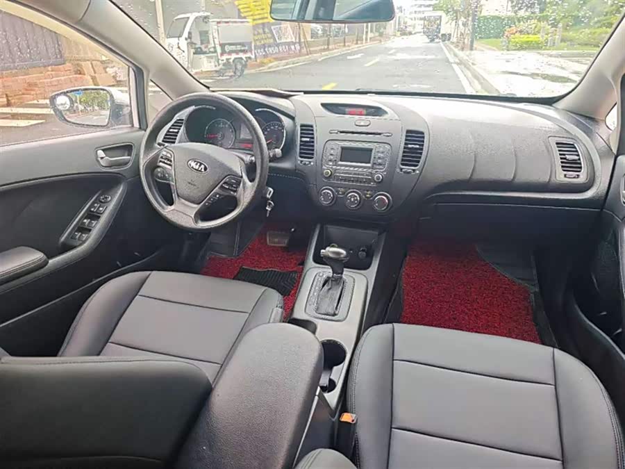 Kia Forte Koup 2014 car image #9