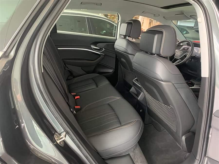 Mercedes-Benz SLK AMG 2022 car image #9