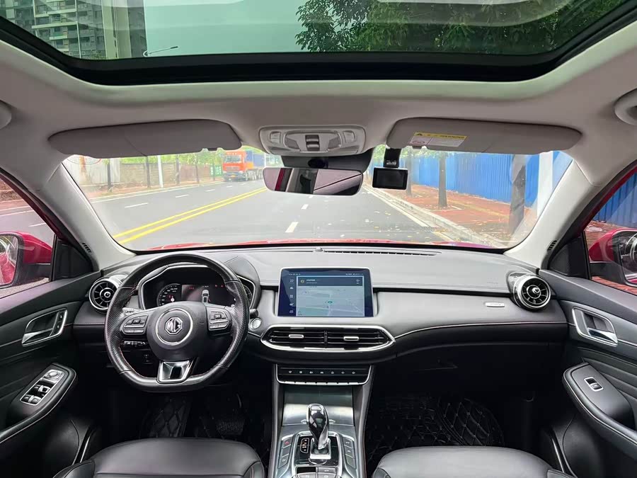 MG HS 2019 car image #9