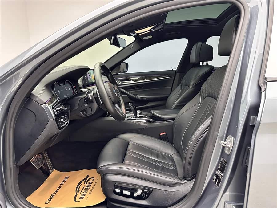 BMW 5 Series (Imported) 2018 car image #9