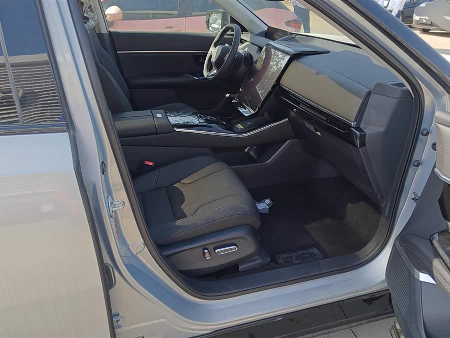 Honda P7 2025 car image #9