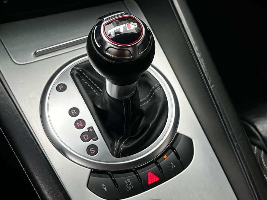 Audi TTS 2014 #9 Audi TTS 2014 car image #9