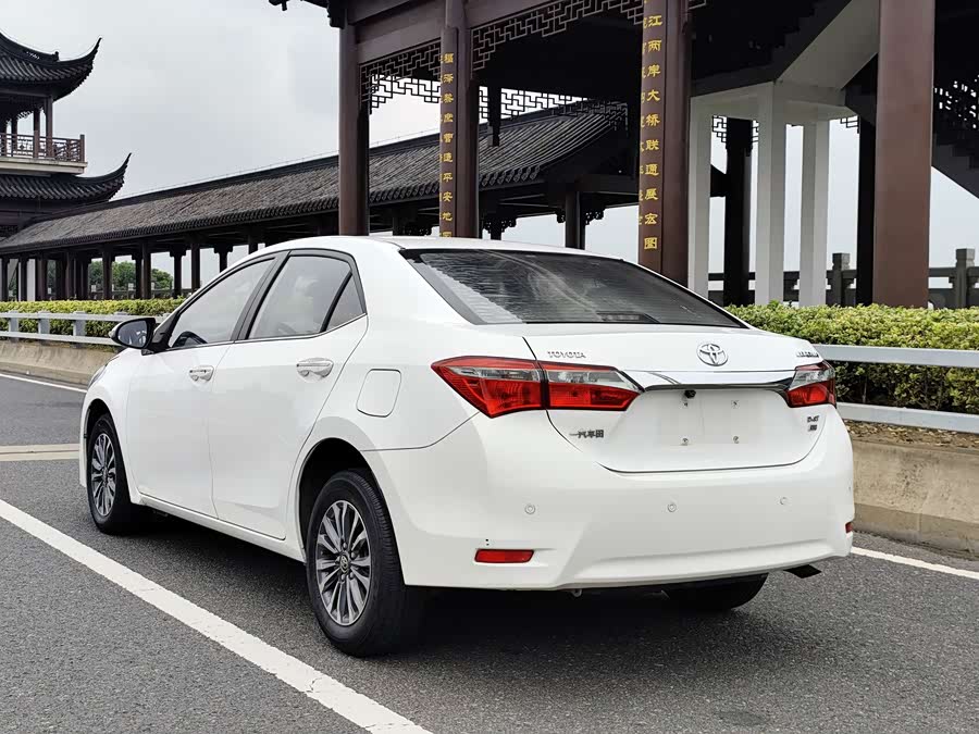 Toyota Corolla 2018 car image #9