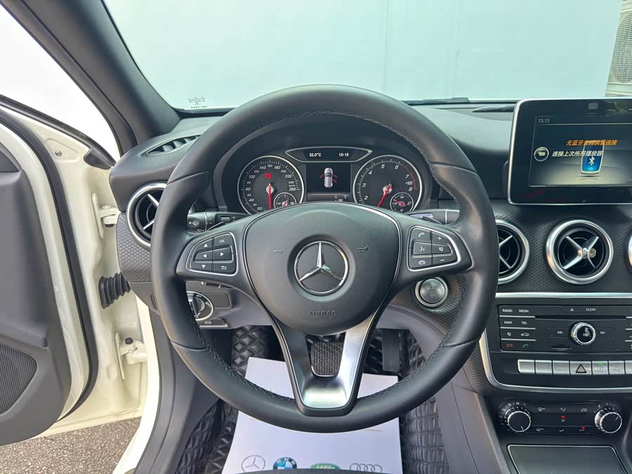 Mercedes-Benz A Class (Imported) 2017 imagem de carro #9