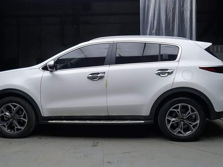 Kia KX5 2021 imagen de coche #9