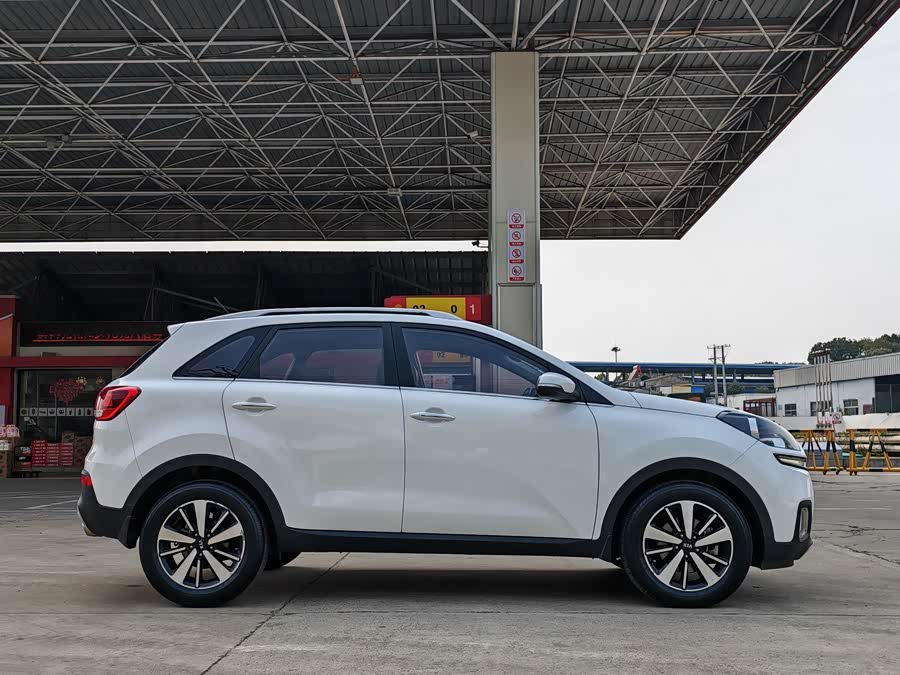 Kia Stonic 2017 car image #9