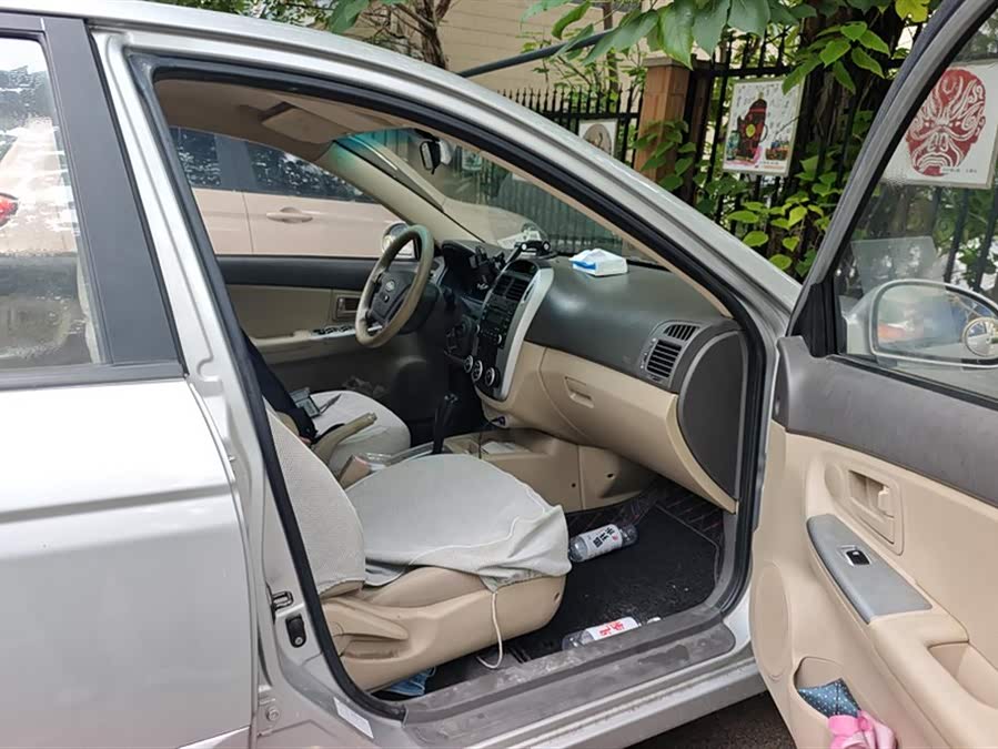 Kia Cerato 2009 immagine di auto #9