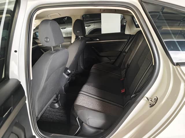 Volkswagen Lavida Pure Electric 2021 car image #9