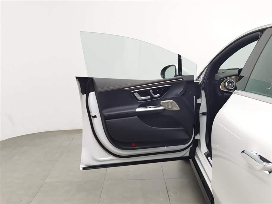 Mercedes-Benz EQE Class 2023 car image #9