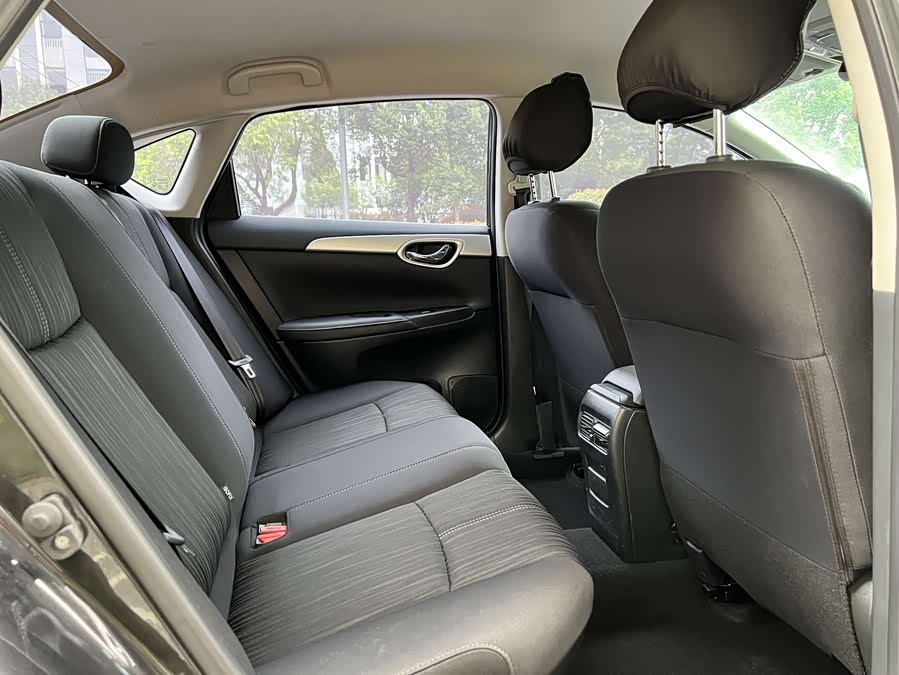 Nissan Sylphy 2021 image de voiture #9