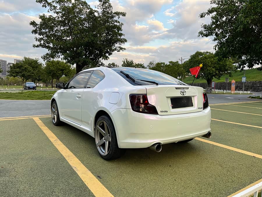 Toyota Zelas 2012 #9 Toyota Zelas 2012 car image #9