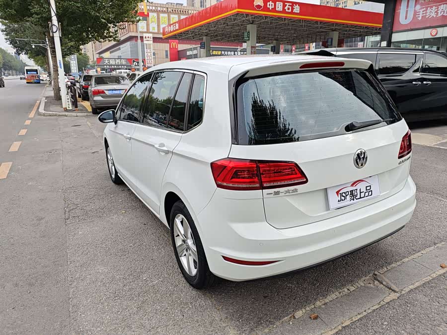 Volkswagen Golf Sportsvan 2017 #9 Volkswagen Golf Sportsvan 2017 car image #9