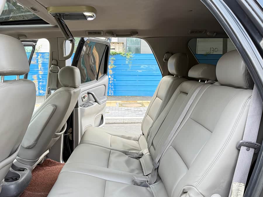 丰田 红杉 2003 汽车图片 #9