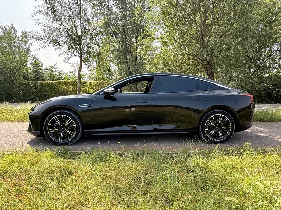 哪吒汽车 哪吒S 2023 #9 哪吒汽车 哪吒S 2023 汽车图片 #9