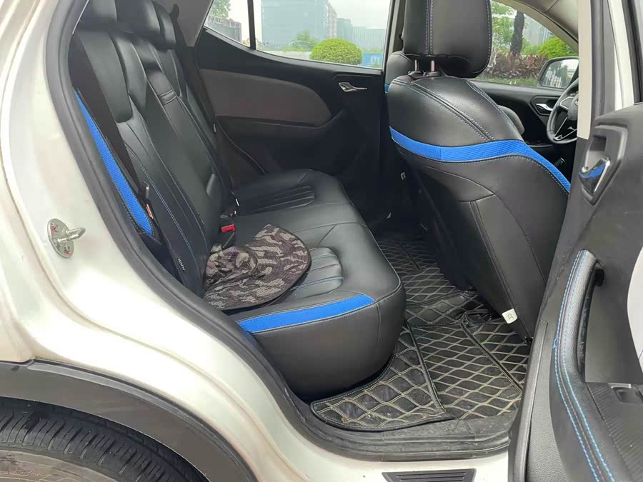 Soueast DX3 EV 2018 car image #9