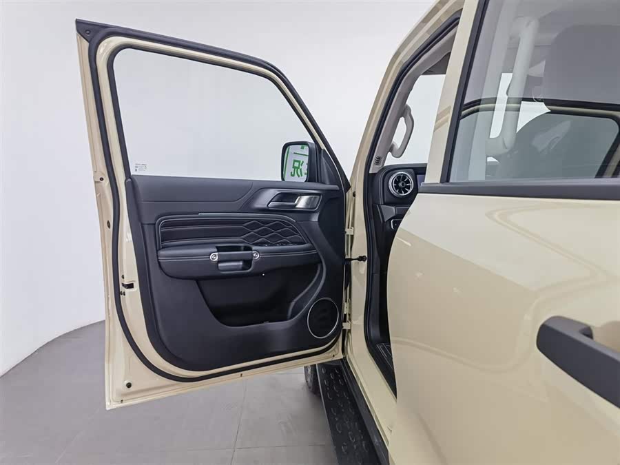 Tank 300 New Energy 2025 #9 Tank 300 New Energy 2025 car image #9