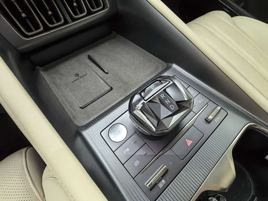 BYD SongL EV 2023 car image #9