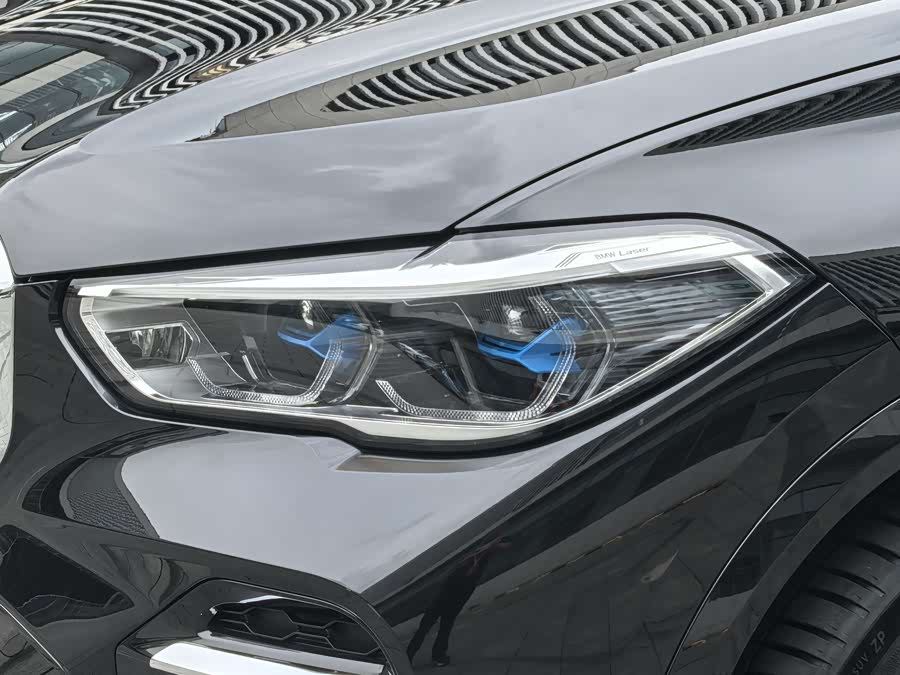 BMW X5 2023 car image #9