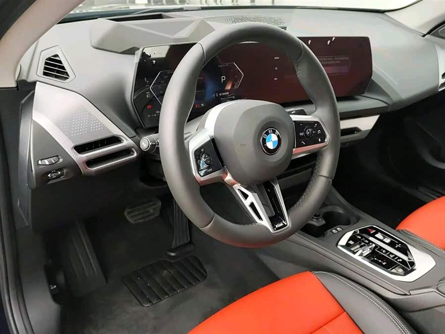 BMW 2 Series 2025 immagine di auto #9