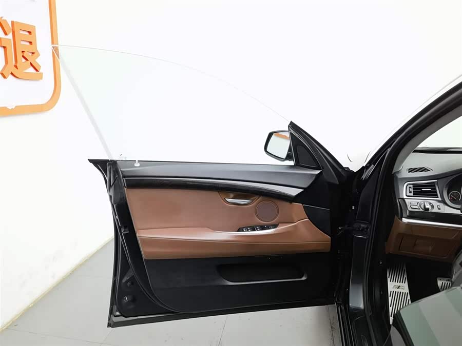 BMW 5 Series GT 2012 #9 BMW 5 Series GT 2012 immagine di auto #9