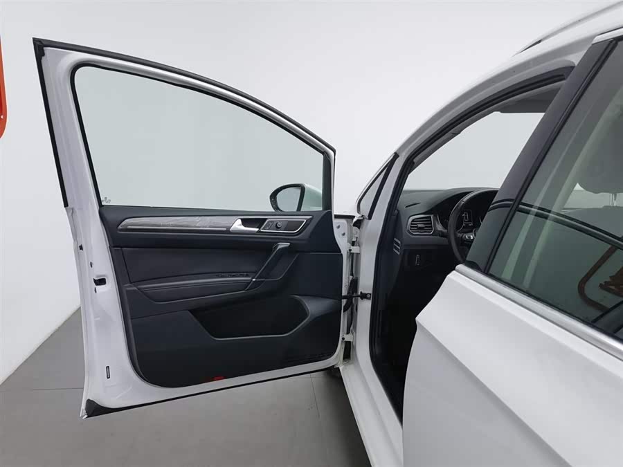 大众 高尔夫·嘉旅 2016 #9 大众 高尔夫·嘉旅 2016 汽车图片 #9