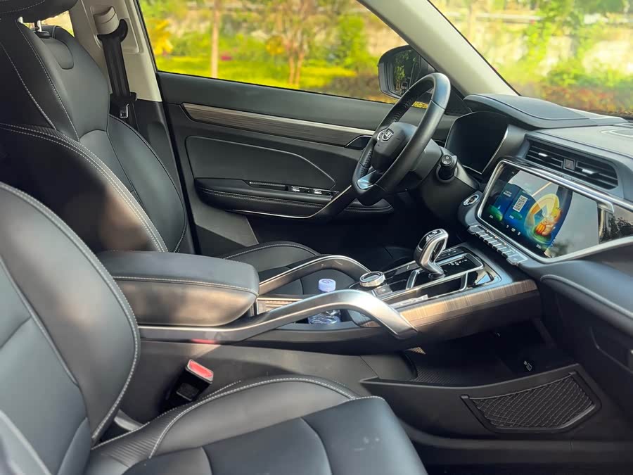 GEELY Boyue 2021 car image #9