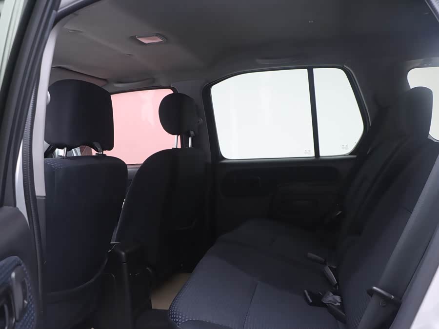 日产 日产帕拉丁 2016 汽车图片 #9