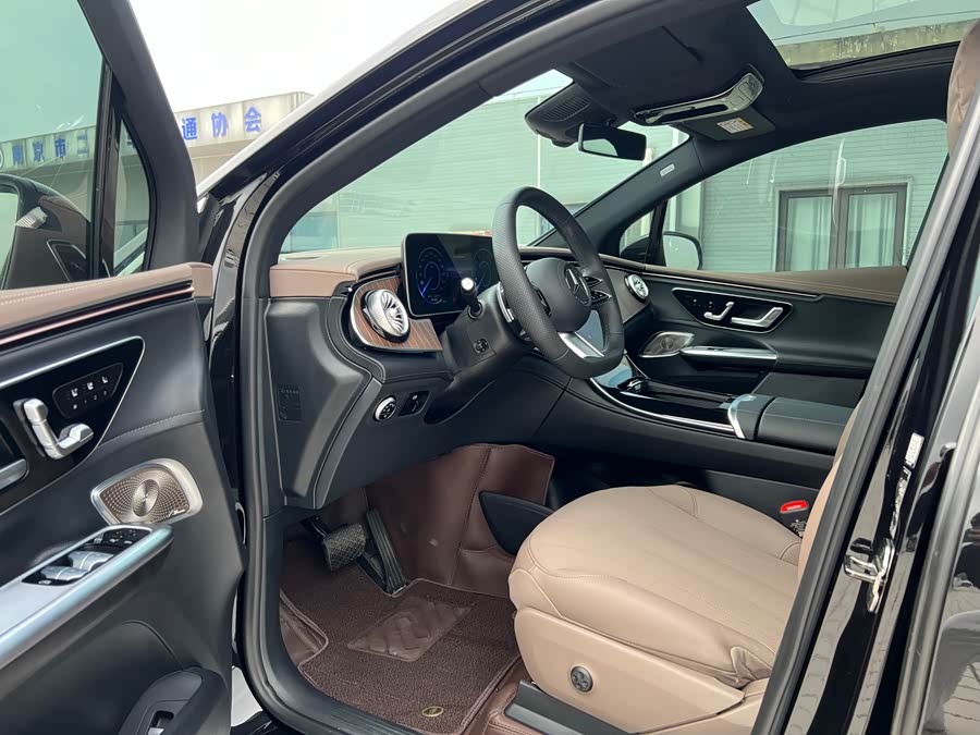 Mercedes-Benz EQE SUV 2024 #9 Mercedes-Benz EQE SUV 2024 car image #9