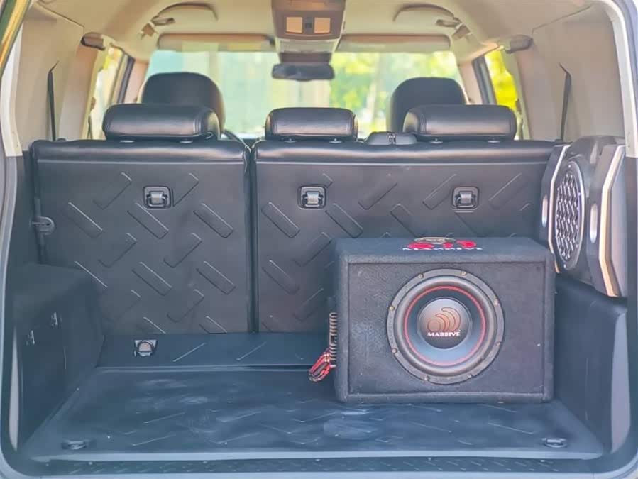 Toyota FJ Cruiser 2011 car image #9