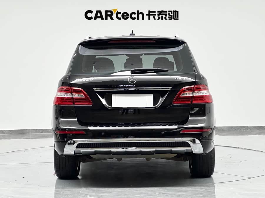 Mercedes-Benz M Class 2015 car image #9