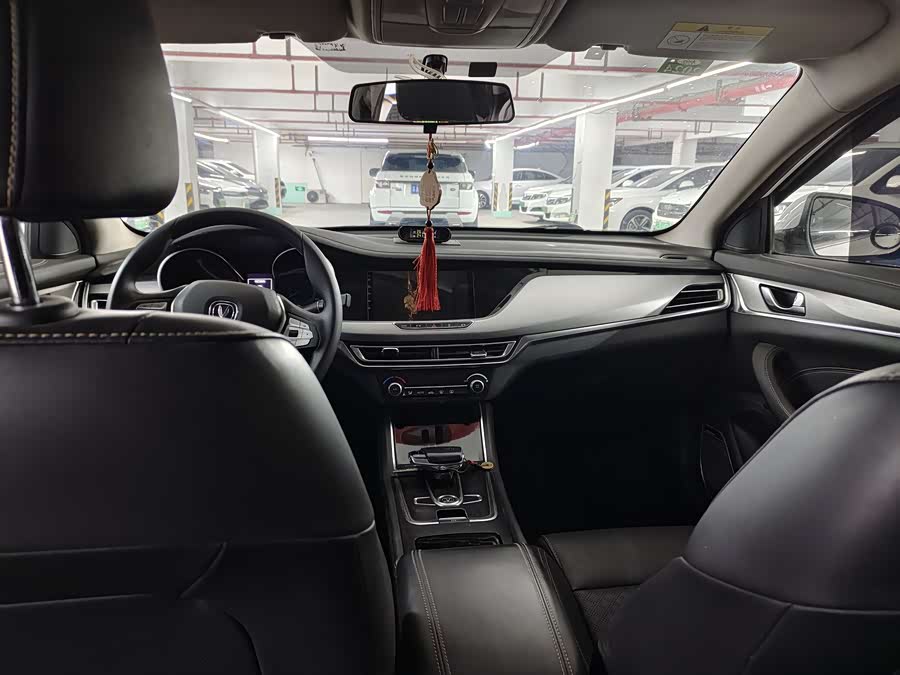 Changan Eado EV 2018 car image #9