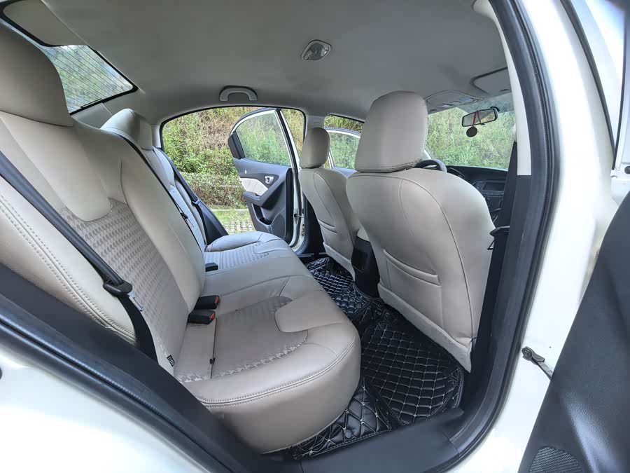 GAC Trumpchi GA3S 2016 #9 GAC Trumpchi GA3S 2016 imagem de carro #9