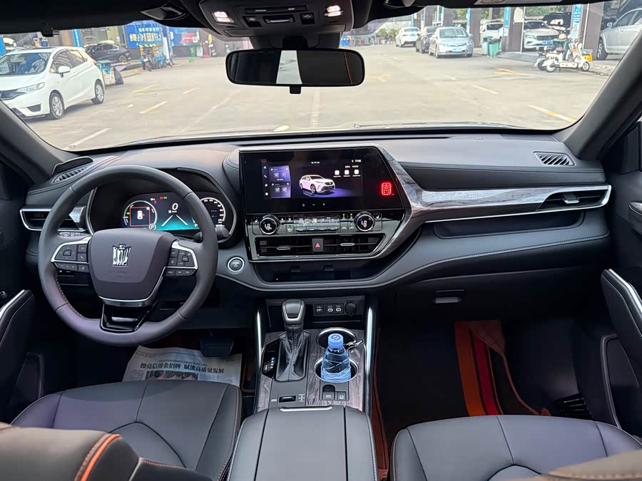 Toyota Crown Kluger 2025 car image #9