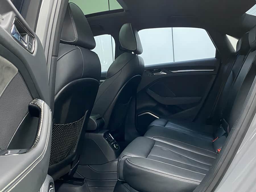 Audi RS 3 2017 car image #9