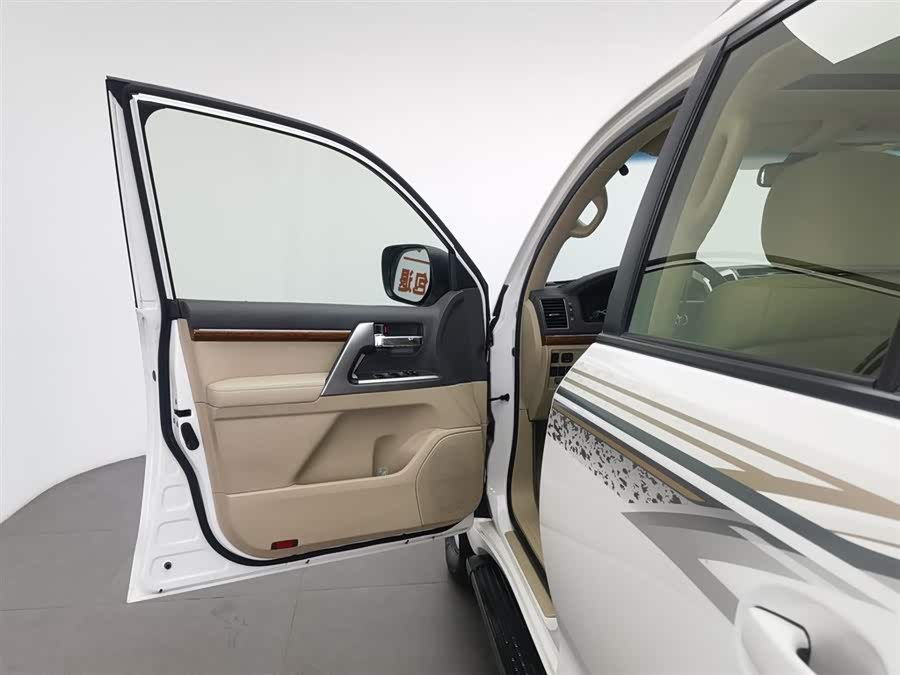 丰田 兰德酷路泽 2013 汽车图片 #9