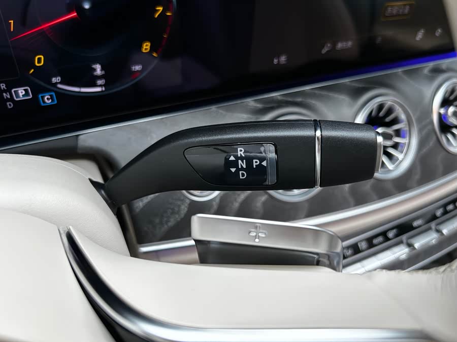 Mercedes-Benz CLS Class 2023 car image #9