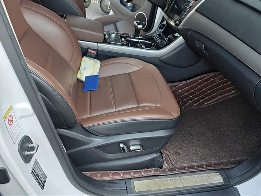 Haval H8 2018 #9 Haval H8 2018 car image #9