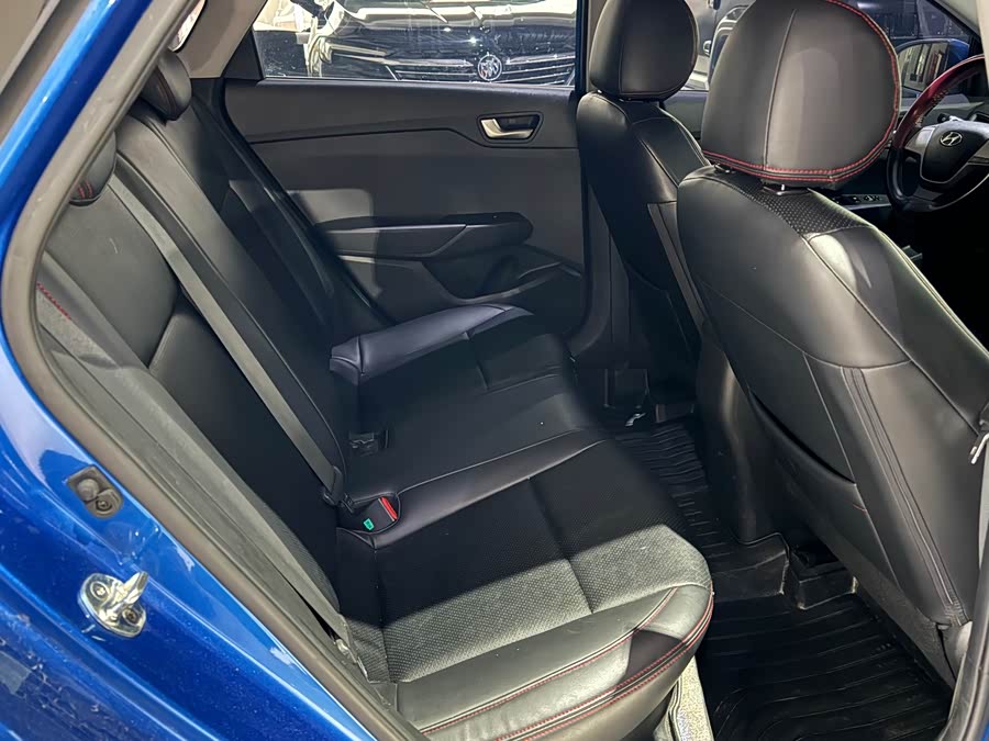 Hyundai Verna RV 2017 صورة سيارة #9